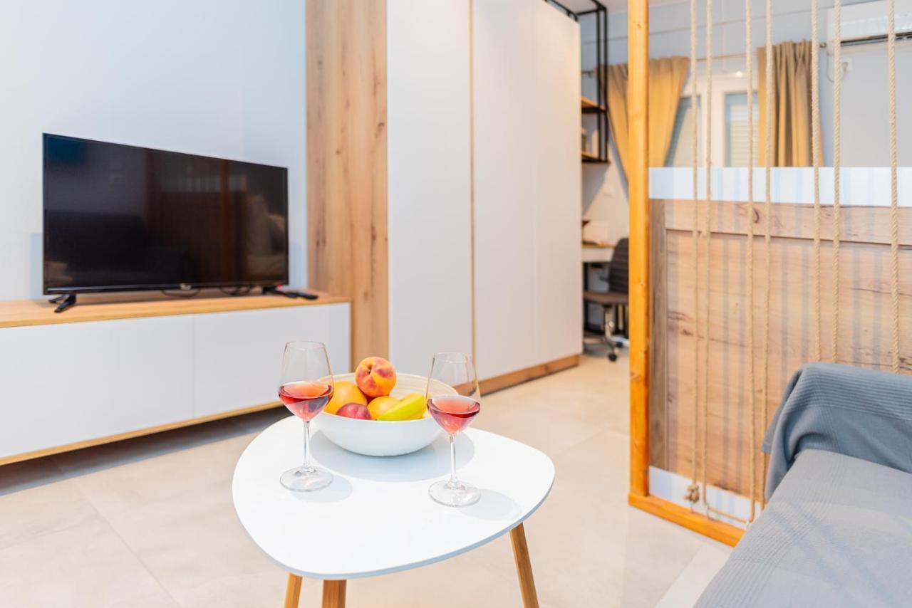 Welcome Home 365 Studio Apartment Nº1 Thessaloniki City Centre מראה חיצוני תמונה